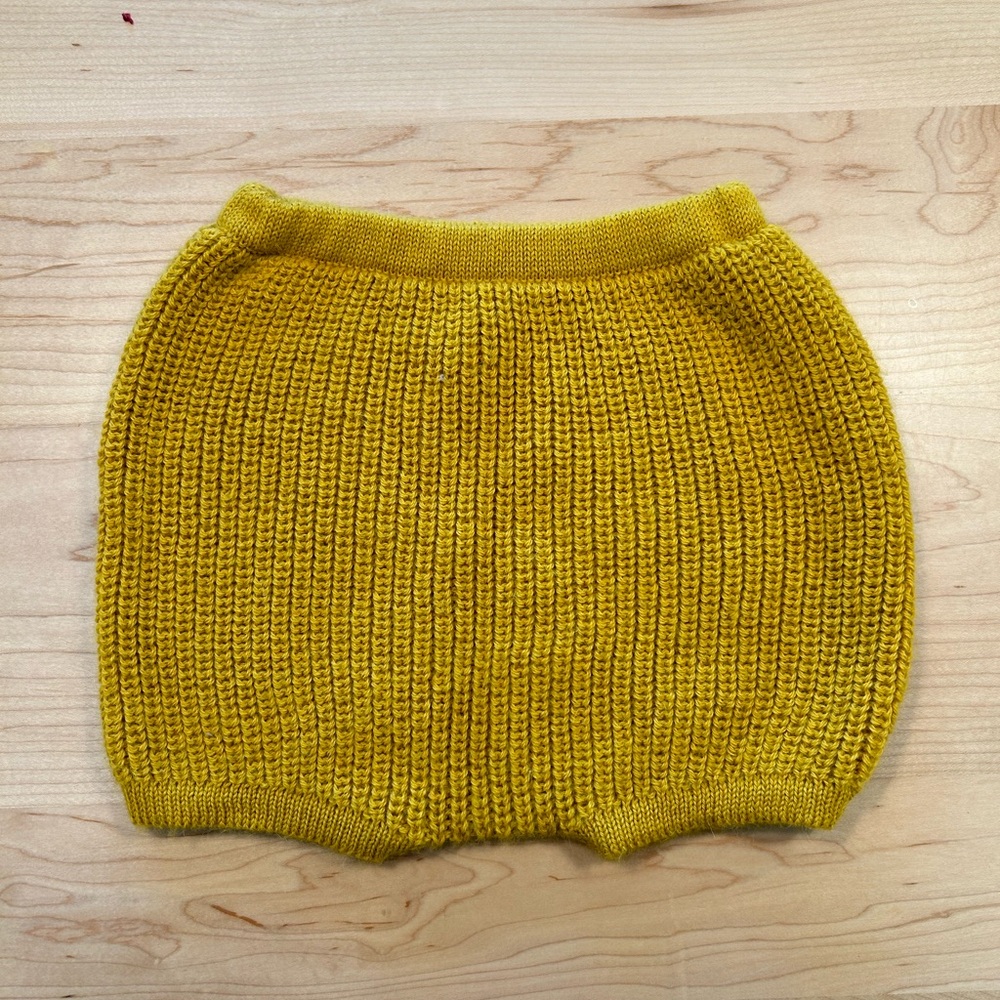 Oeuf Baby Bloomers Size 18 months. Soft. Great condition. Mustard yellow.